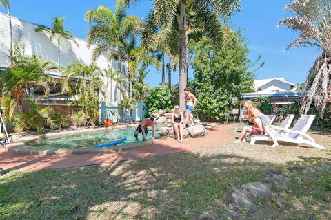 Reef Backpackers - Dalby Accommodation 1