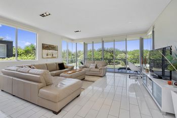 Bale Beach Front Resort Home Apartment 1128 - Dalby Accommodation 0
