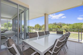 Bale Beach Front Resort Home Apartment 1128 - Dalby Accommodation 3