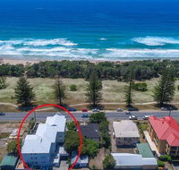 Beach Views on Marine 3 / 26 Marine Parade - Dalby Accommodation