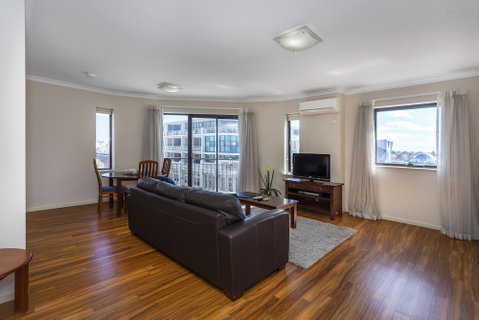 Perth West End Apartment 406 - Dalby Accommodation 2