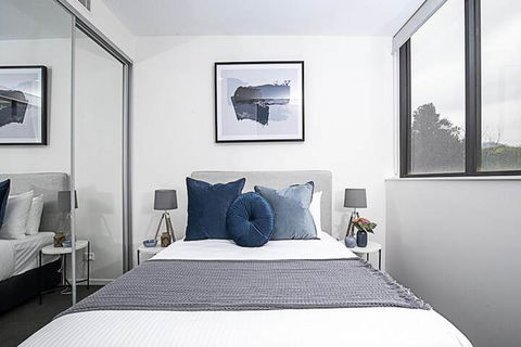 CANBERRA CHIC-Hosted By L'Abode - Dalby Accommodation 4