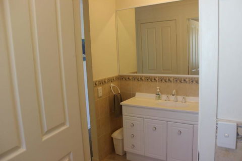 PACIFIC PALMS - Dalby Accommodation 2