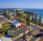 Seaspray 3 straight across the road from Main Beach Yamba - Dalby Accommodation