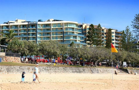 Beachfront Mooloolaba Apartment - Dalby Accommodation 4