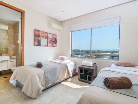 Luxury Retreat 2 Bedroom Spa Suite - Dalby Accommodation 3