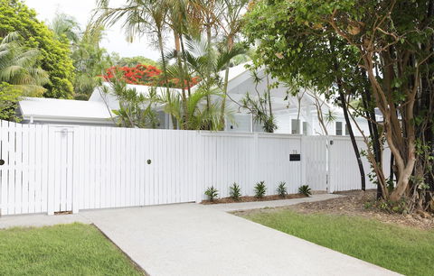 A PERFECT STAY Barrel & Branch Heart Of Town - Dalby Accommodation 0