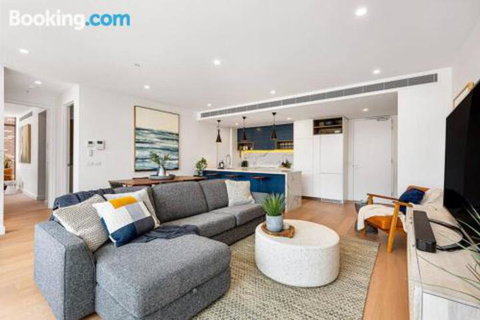 Luxe 101 At Martha Cove Waterfront Luxury On The Marina Walk To Beach - Dalby Accommodation 0