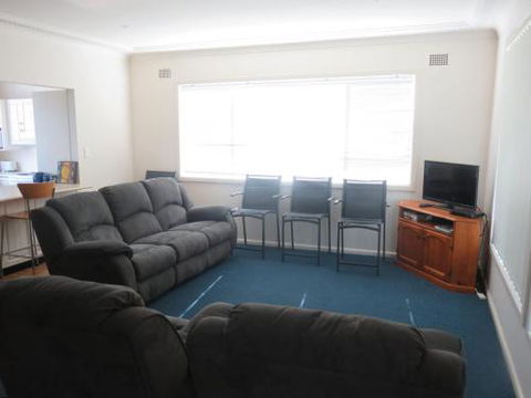 Cabenay 3 VIEWS ACROSS THE PARK - Dalby Accommodation 3