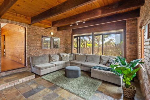Coleys Beach House Yallingup - Dalby Accommodation 3