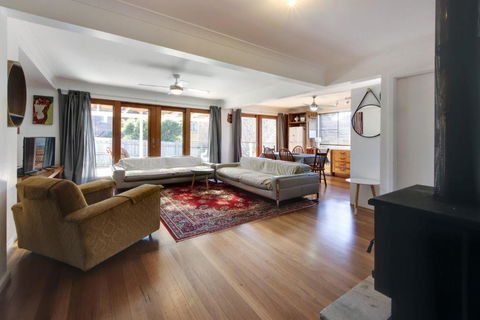 Hillsborough Cottage - Dalby Accommodation 5