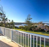 Seaside Beach House 25 Seaside Pde - Dalby Accommodation