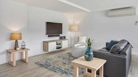 Salt 4 Getaway Luxury For 2 - Dalby Accommodation 3