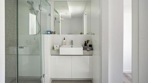 Salt 4 Getaway Luxury For 2 - Dalby Accommodation 2