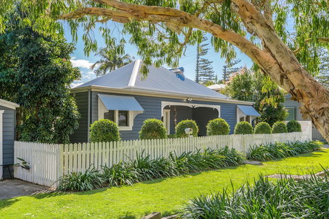 A PERFECT STAY - Aaloka Bay - Dalby Accommodation 1