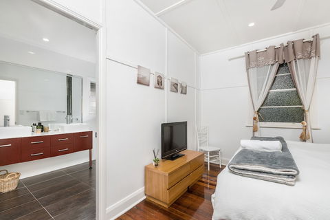 A PERFECT STAY - Aaloka Bay - Dalby Accommodation 6