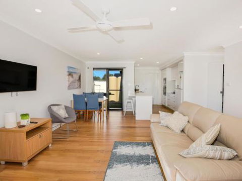 VIlla Zelma Culburra Beach - Dalby Accommodation 2