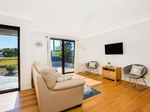 VIlla Zelma Culburra Beach - Dalby Accommodation 6