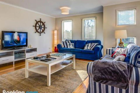 At The Beach - Dalby Accommodation 5