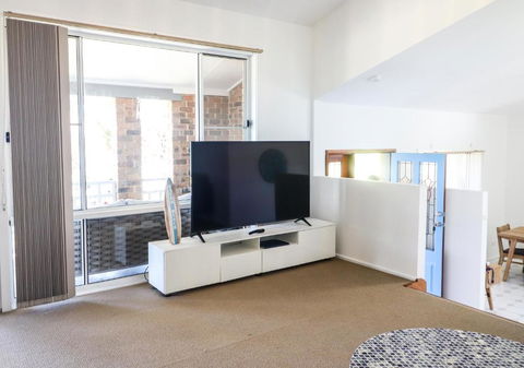 Oceanview BeachHouse - Dalby Accommodation 6