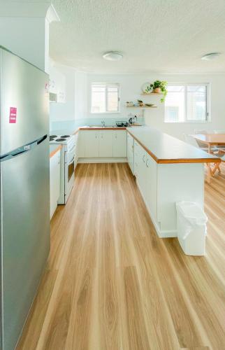 Sanctuary Shores 2 Bedroom Apartment - Dalby Accommodation 3