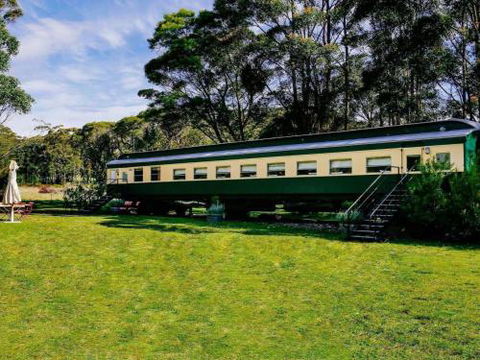 THE ANGAS CARRIAGE Alpine Southern Highlands 4pm Check Out On Sundays - Dalby Accommodation 0