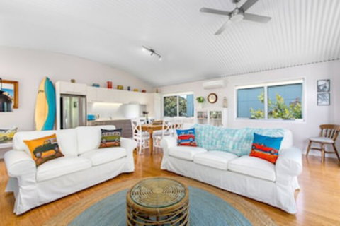 Casuarina Beach Shacks 10 - Dalby Accommodation 0
