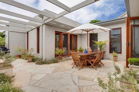 SantAnna - Dalby Accommodation 2