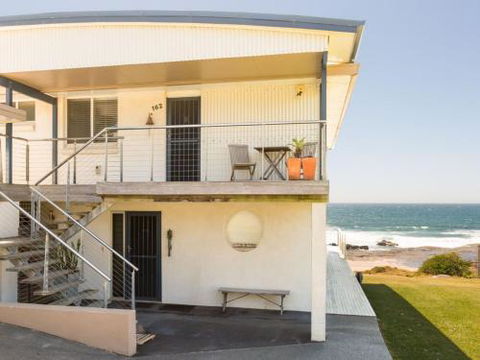 PENZANCE Gerroa Beachfront To Shelley Beach & 4pm Check Out Sundays - Dalby Accommodation 5