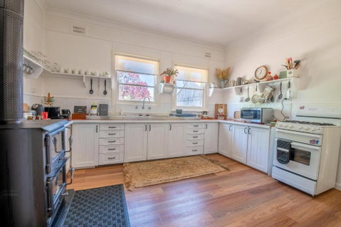 The Cottage Bondonga - Dalby Accommodation 1