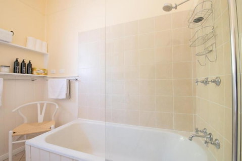 The Cottage Bondonga - Dalby Accommodation 5