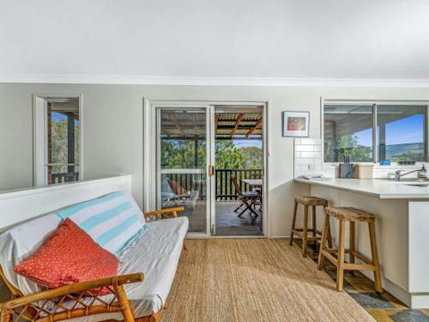TREETOPS At WERRI BEACH Gerringong 4pm Check Out On Sundays - Dalby Accommodation 1