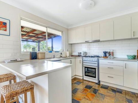 TREETOPS At WERRI BEACH Gerringong 4pm Check Out On Sundays - Dalby Accommodation 5