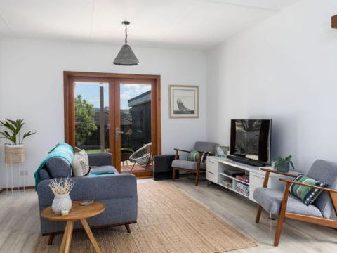 SPINDRIFT Kiama & Surrounds 4pm Check Out Sundays - Dalby Accommodation 0