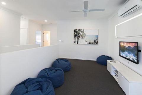 11 Ann Street Coolum Beach - Dalby Accommodation 1