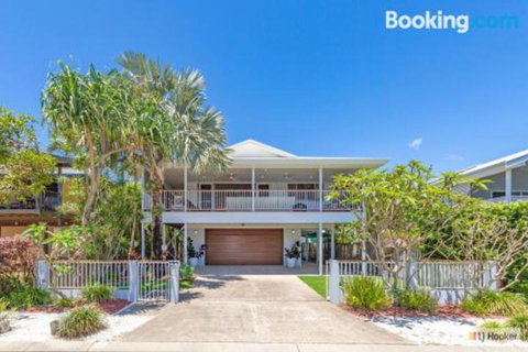 Casa Beach Abode - Dalby Accommodation 1
