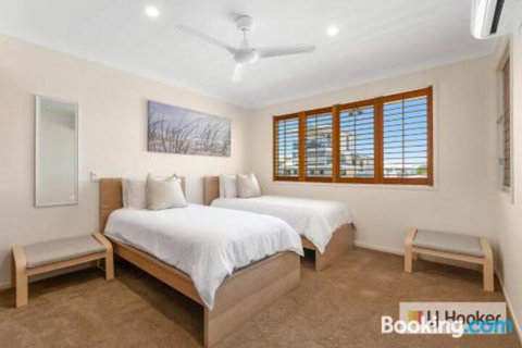 Casa Beach Abode - Dalby Accommodation 0