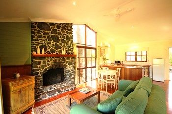Galnyamba.Friday Creek Retreat - Dalby Accommodation 1