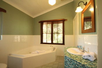 Galnyamba.Friday Creek Retreat - Dalby Accommodation 5