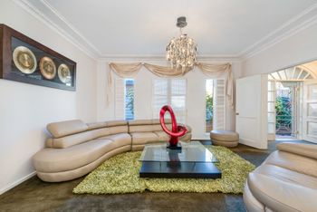 Spacious 4 Bedroom House The Hill - Dalby Accommodation 5