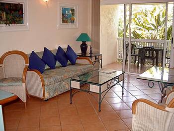 Coral Apartments Latitude 16 - Dalby Accommodation 2