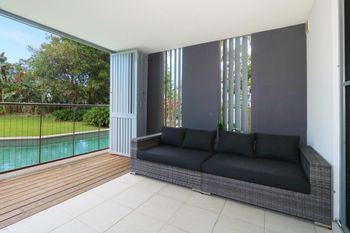 Drift North #2 Swim Up Apartment - Dalby Accommodation 3