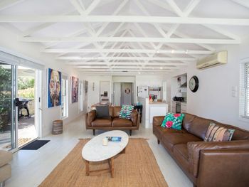 Conjola Park NSW Dalby Accommodation