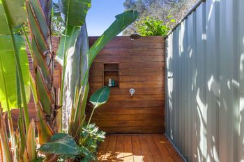 Roomerang At Binya Avenue - Dalby Accommodation 1