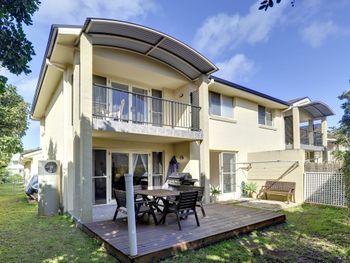 Lagoons Estate 6 Dowling Street - Dalby Accommodation 2
