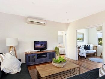 Bali Blue - Dalby Accommodation 0