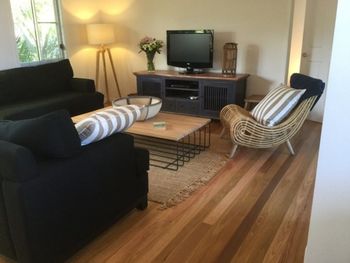 Bali Blue - Dalby Accommodation 6