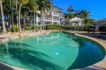 Resort Apartment On Salt Beach 6318 - Dalby Accommodation 1