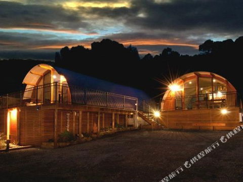 Bruny Island Accommodation 43 Degrees Beachside Studio Spa Apartments (1) - Dalby Accommodation 0