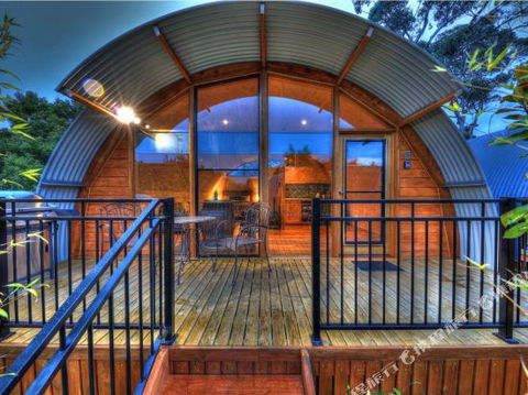 Bruny Island Accommodation 43 Degrees Beachside Studio Spa Apartments (1) - Dalby Accommodation 3